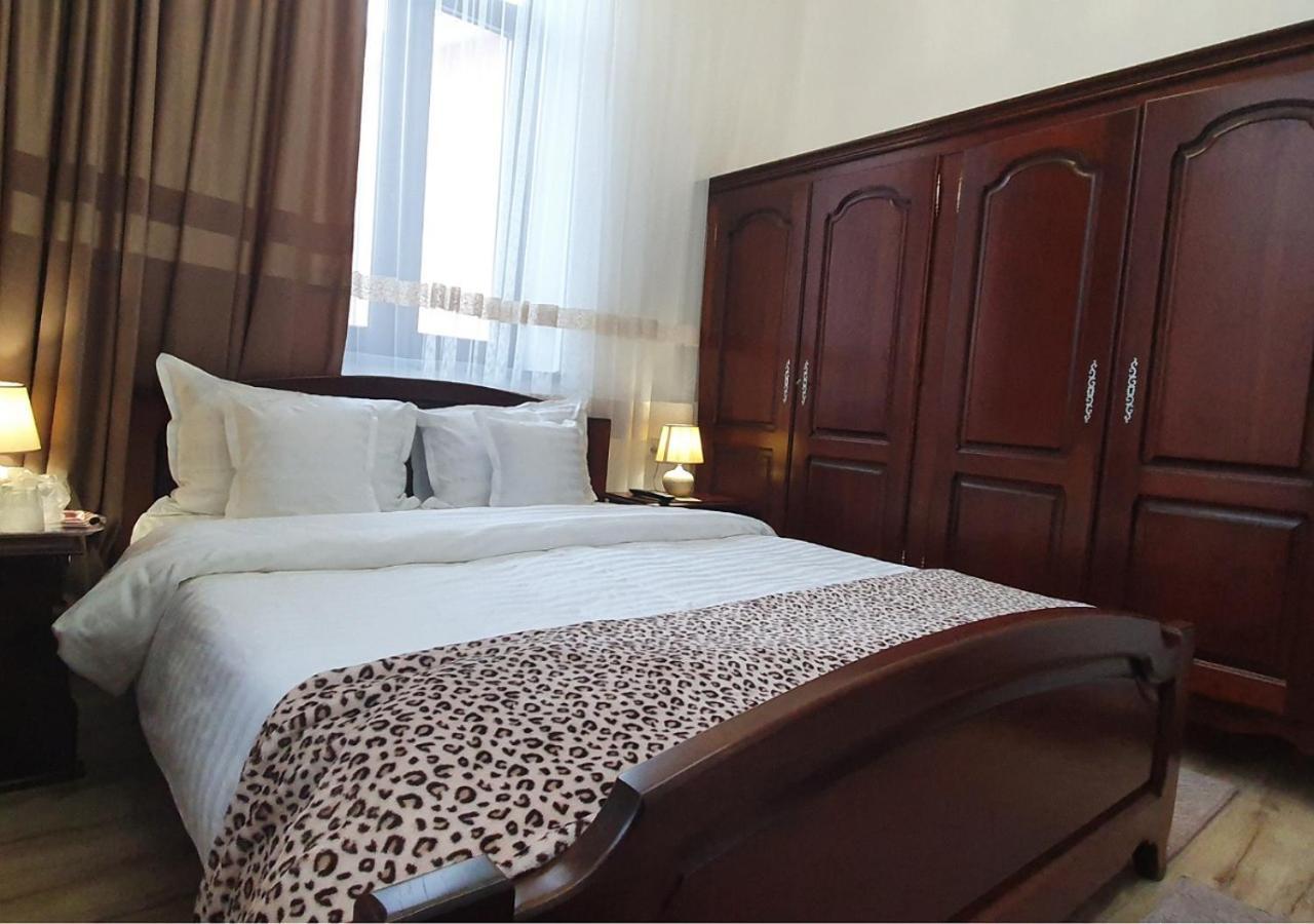 מלון קאמפולונג מולדובנסק Casa Domneasca Rarau מראה חיצוני תמונה