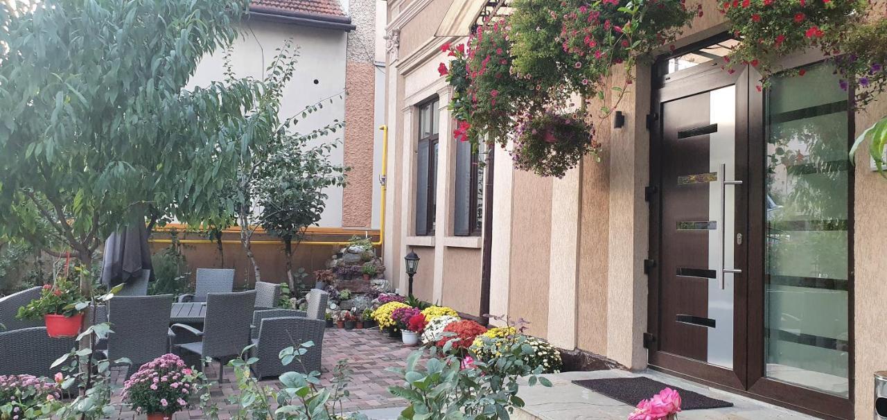 מלון קאמפולונג מולדובנסק Casa Domneasca Rarau מראה חיצוני תמונה